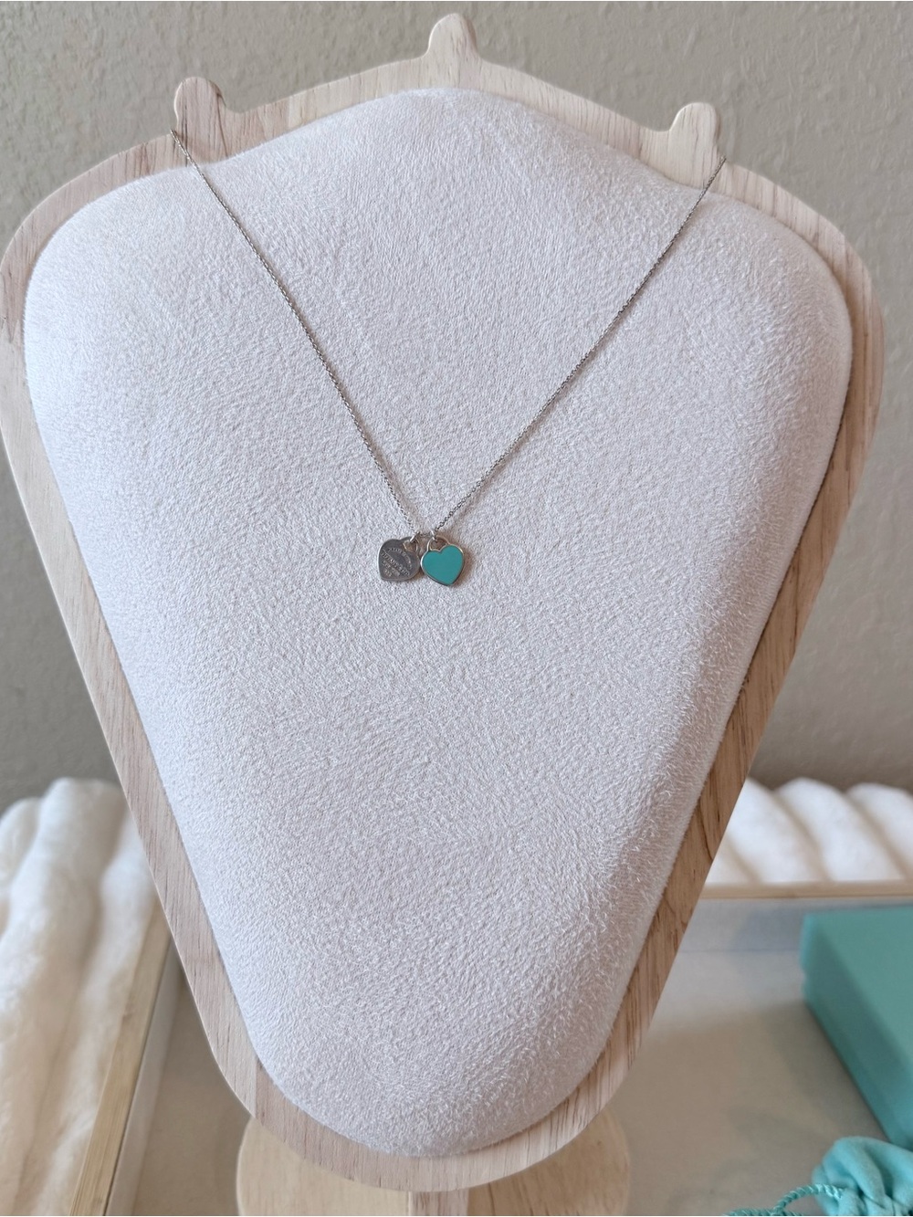 Tiffany & Co. Return to Tiffany “Tiffany Blue” Double Heart Tag Pendant, Mini - Picture 2 of 10
